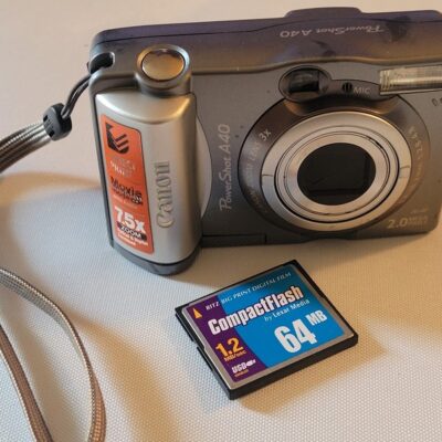 Canon Powershot A40 Digital Camera 2.0mp Zoom Lens Movie Mode Optical &  Digital