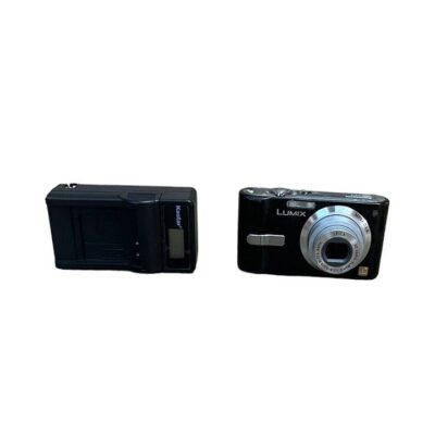 Panasonic Lumix DMC-FX12 7.2MP Digital Camera Bundle Charger Battery Tested