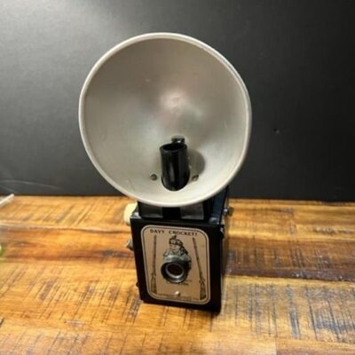 Vintage Davy Crockett 620 Snapshot Camera with Flash