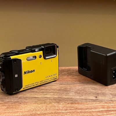 Nikon Coolpix AW130 16MP yellow Full HD/Waterproof/CMOS/WiFi digital camera