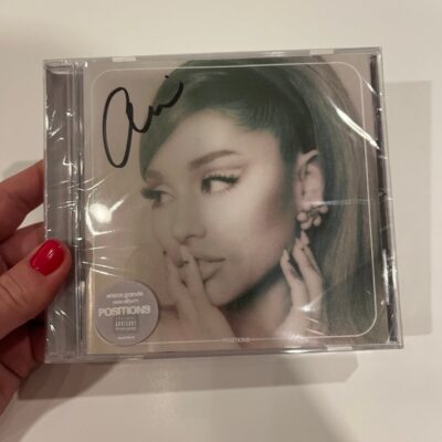 SEALED & AUTOGRAPHED Ariana Grande positions CD