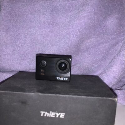 Thieye t5 action camera w/ equipment