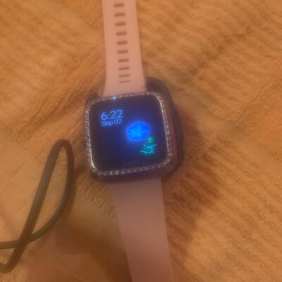 Fitbit Versa Smartwatch in Peach/Rose Gold
