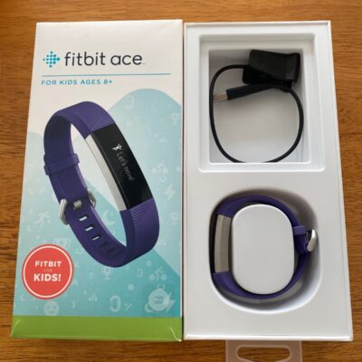 Fitbit Ave kids 8 plus purple