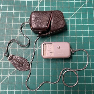 Vintage Minox Wetzlar Light Meter w/ Leather Case & Chain