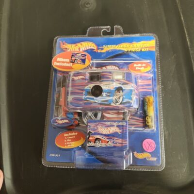 VERY RARE Hot Wheels 35 mm flash camera 4 piece kit