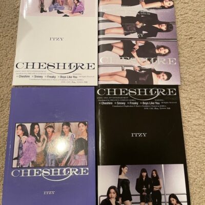 Itzy Cheshire album set + Yuna poster + 4 poster set