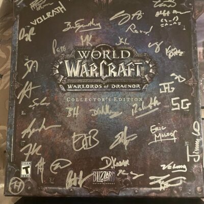 World of Warcraft warlords of draenor signed!!!!