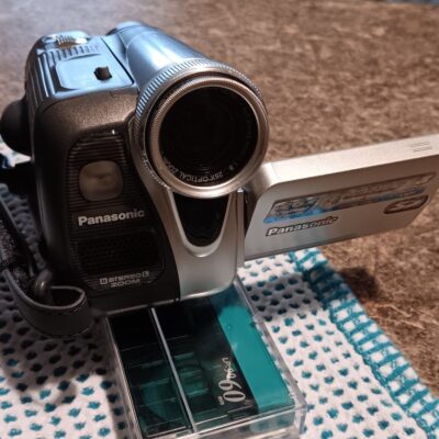 Panasonic PV-GS31 palmcorder/ case / SD card / 4×60 min tapes