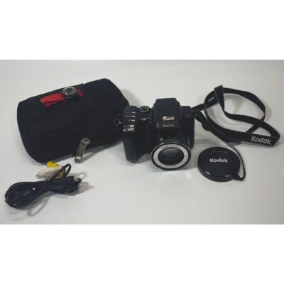 Kodak EasyShare Z712 IS 7.1 MP 12x Optical Zoom Digital Camera With Bag