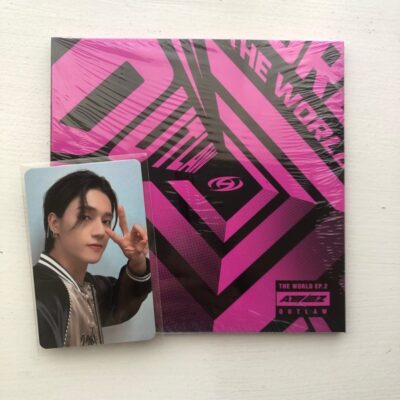 Ateez Outlaw Digipack w/ Wooyoung LA Fansign photocard
